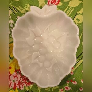 Vintage Hazel Atlas Grape Plate